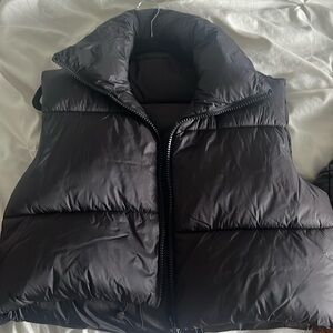 Black Crop Puffer Vest